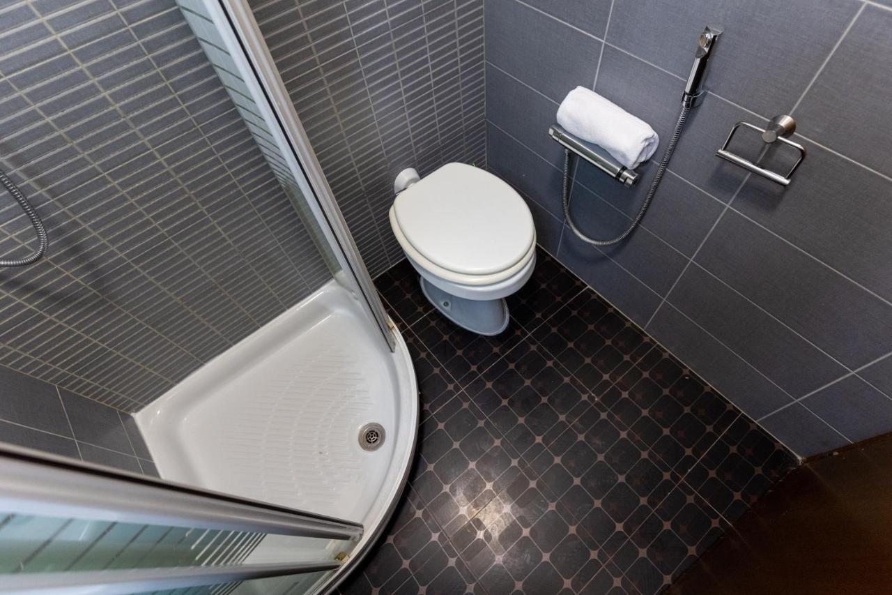 Alveare Bed & Breakfast Рим Экстерьер фото